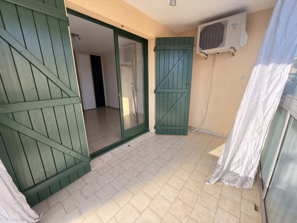 Vente Appartement Studio avec parking dans une résidence avec piscine Sanary sur mer