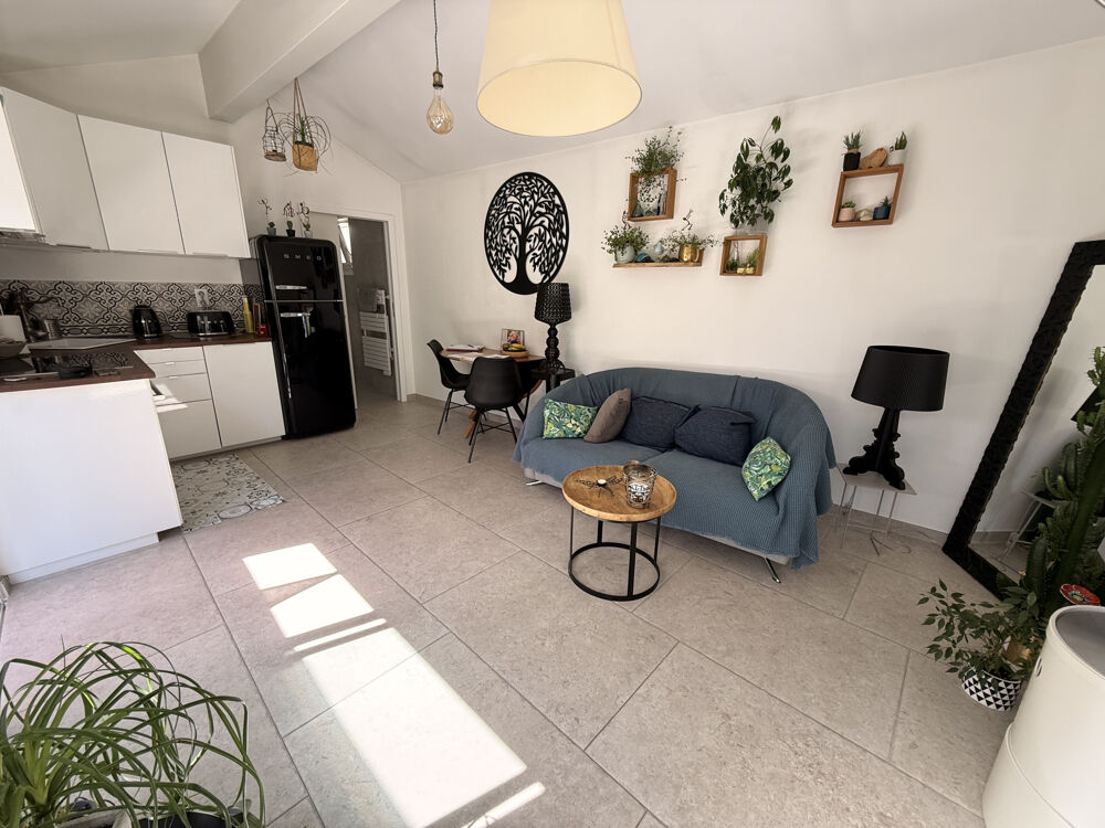 Vente Appartement T2 à 500 m du port avec une grande terrasse Bandol