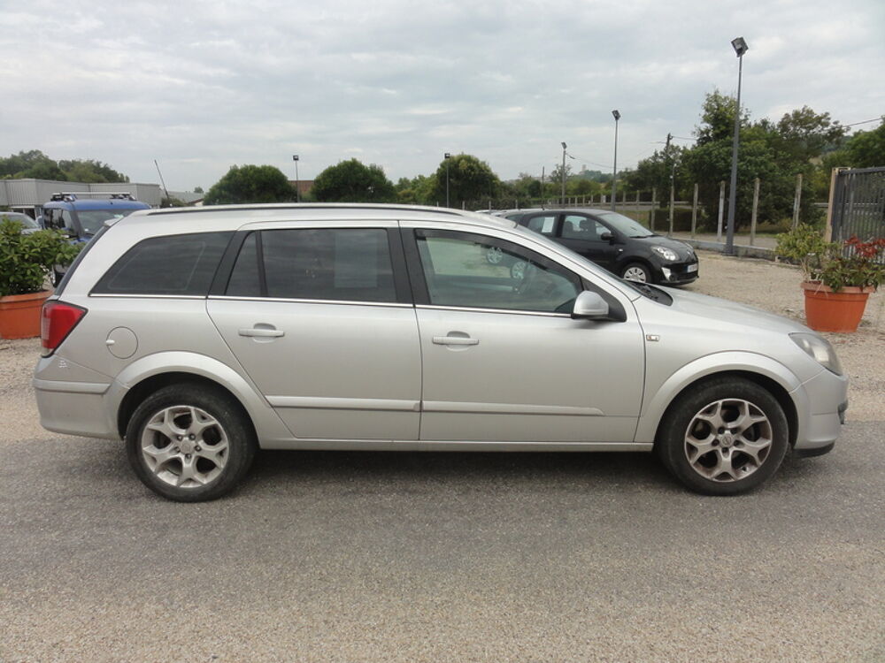 Astra break III 1.7 CDTI100 Cos 2006 occasion 32700 Lectoure