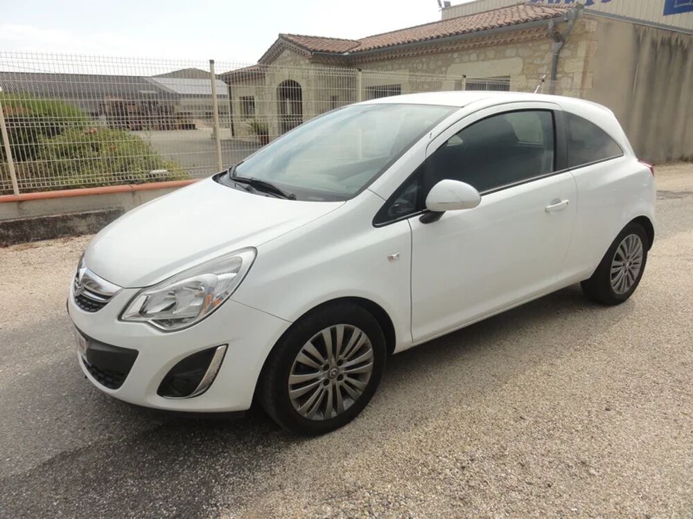 Corsa IV 1,4 ess-gpl 86cv 2013 occasion 32700 Lectoure