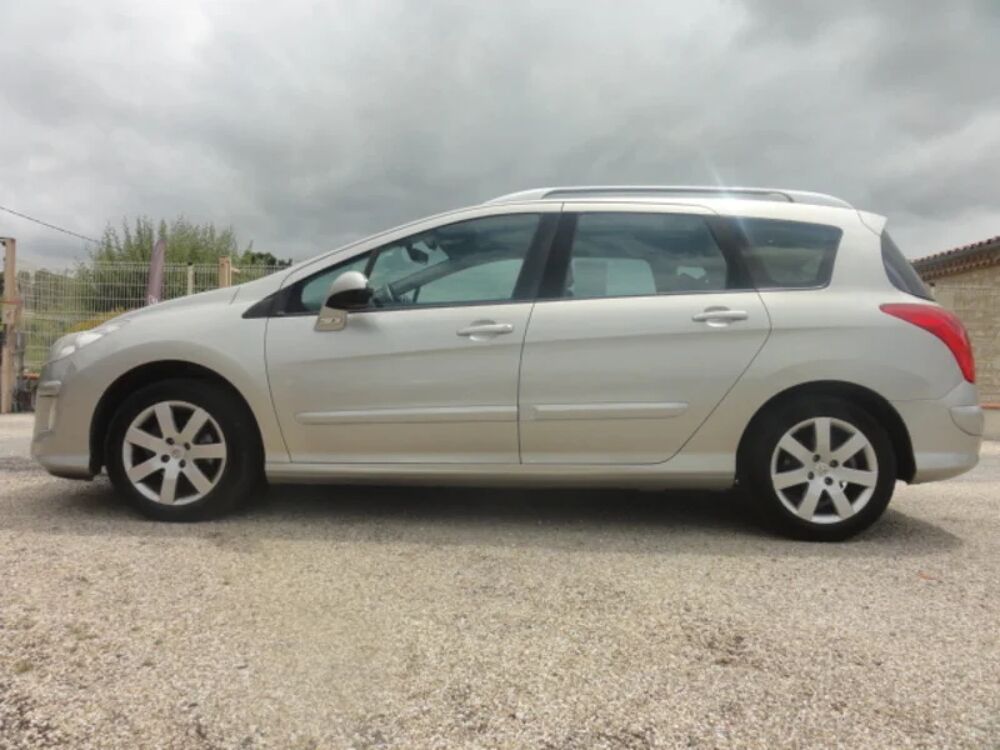308 SW 1,6Hdi 109cv confort 2009 occasion 32700 Lectoure