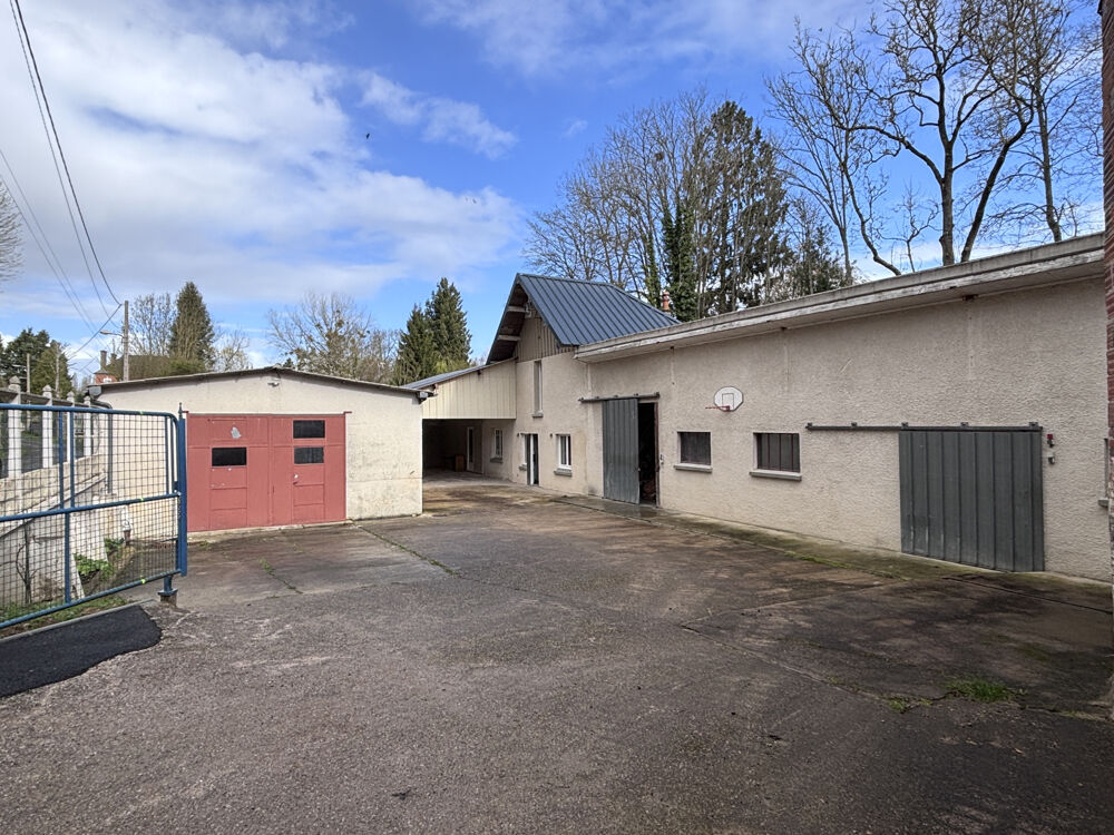 Ensemble immobilier pour habitation et stockage - Maison 116m2 et stockage 350m2 - Endroit à l'abri des regards, dans une voie s