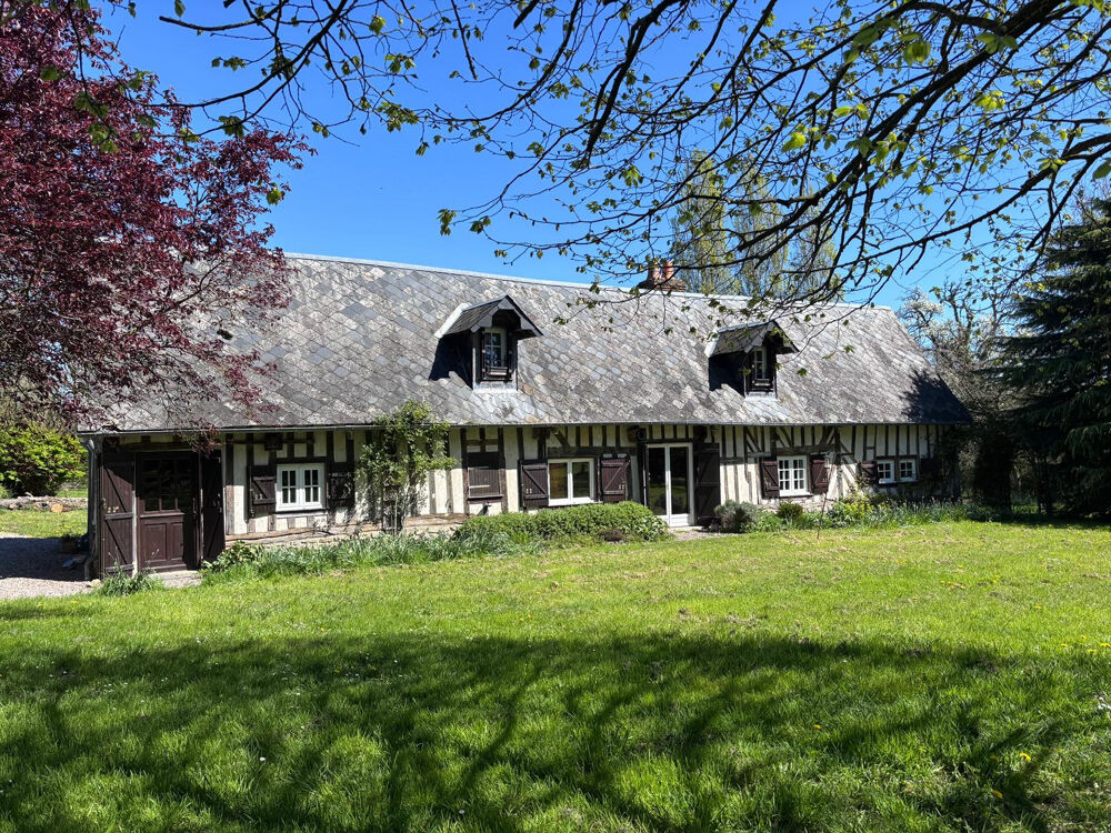 SOUS COMPROMIS Au coeur des vallées du sud Pays d'auge, au grand calme, jolie propriété normande...