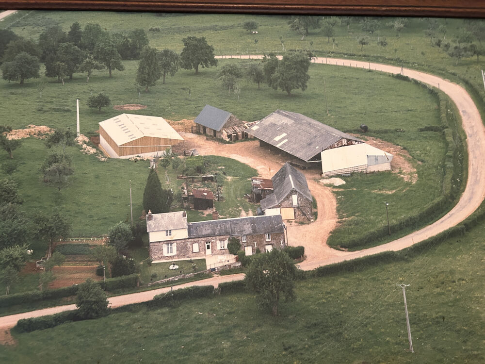 Vente Autre Au coeur de la campagne du sud Pays d'auge, l'agence CAZIN IMMOBILIER de GACE vous propose à la vente cette pr Gace