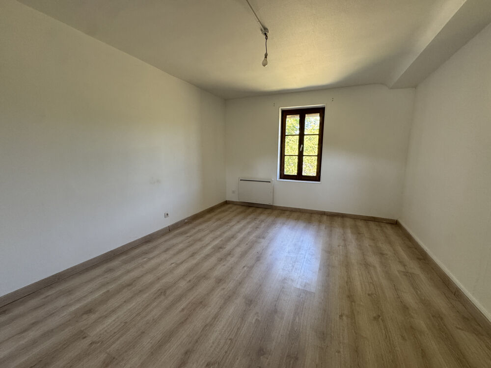 Location Appartement Appartement F2  refait à neuf - 1er étage - proche de Vimoutiers Ticheville