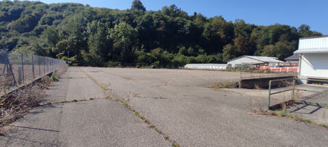 LOCAL INDUSTRIEL SUR SON TERRAIN INDEPENDANT 1450000 38110 La tour du pin