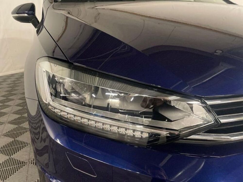Touran Volkswagen 2025 occasion 33700 M&eacute;rignac