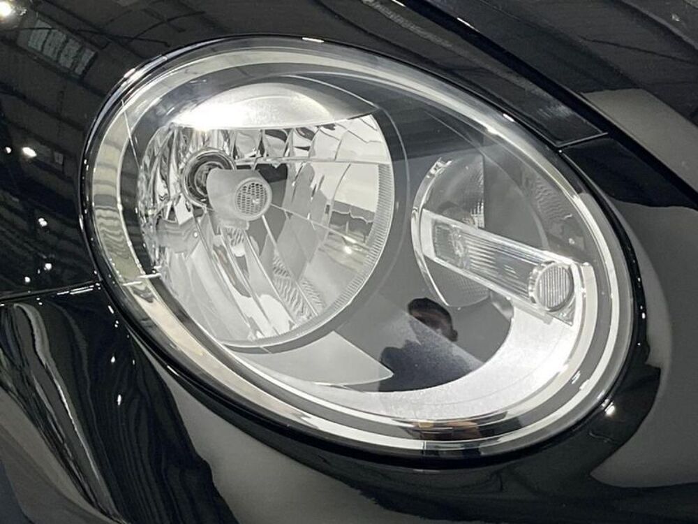 COCCINELLE II Volkswagen 2017 occasion 33700 M&eacute;rignac