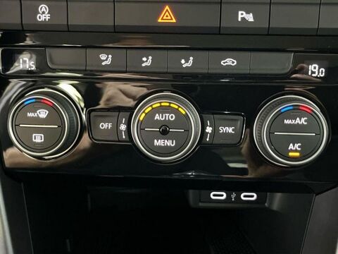 T-ROC Volkswagen 2021 occasion 33700 M&eacute;rignac