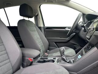Touran Volkswagen 2026 occasion 33700 M&eacute;rignac