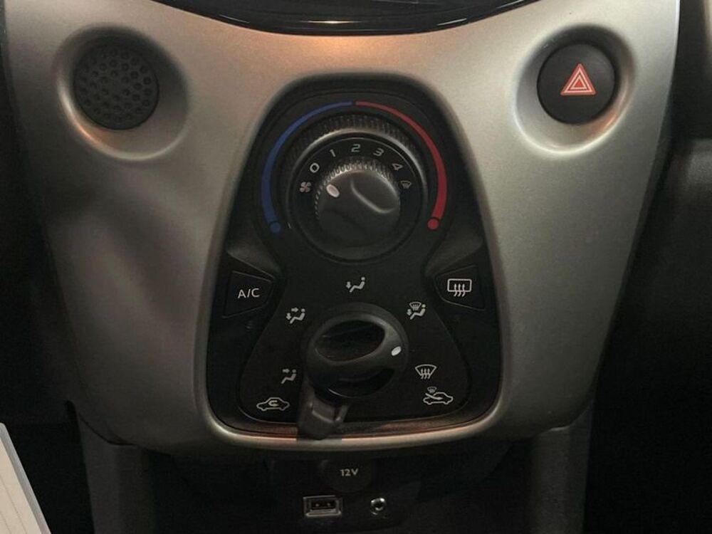 Aygo Toyota 2017 occasion 33700 M&eacute;rignac