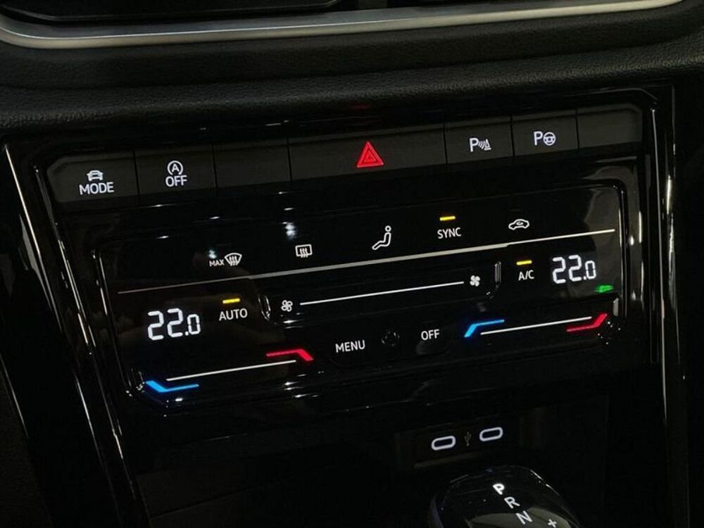 T-ROC Volkswagen 2022 occasion 33700 M&eacute;rignac