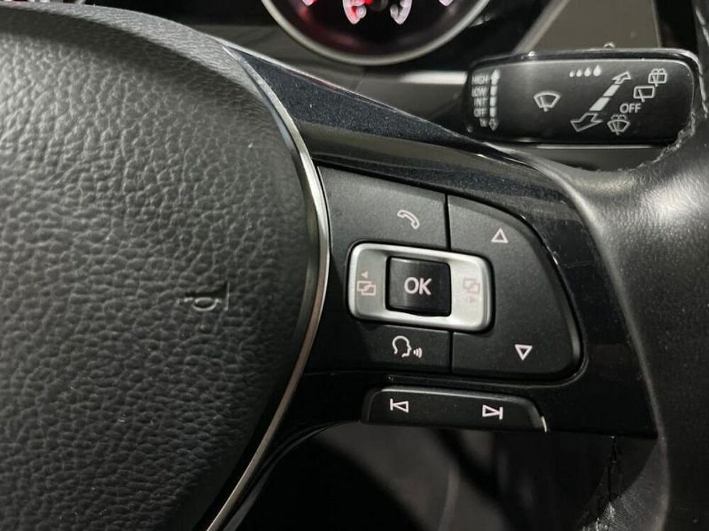 Touran Volkswagen 2018 occasion 33700 M&eacute;rignac