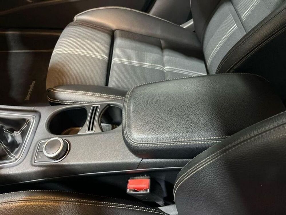 Classe GLA Mercedes-Benz 2019 occasion 33700 M&eacute;rignac