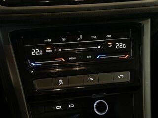 Touran Volkswagen 2024 occasion 33700 M&eacute;rignac