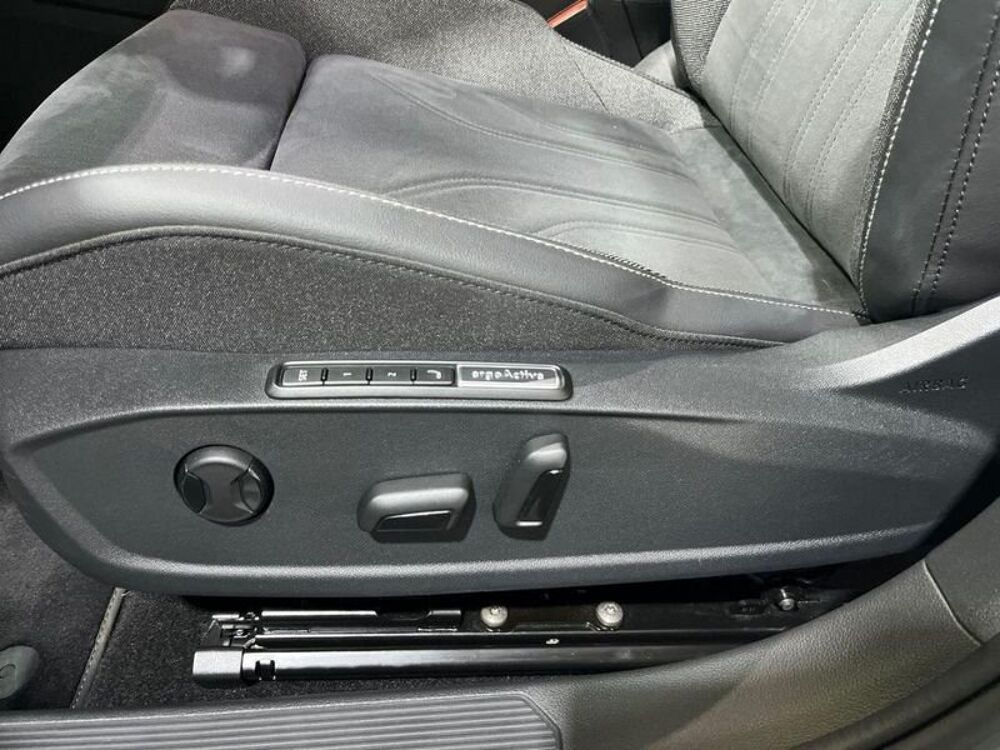 Golf SW Volkswagen 2025 occasion 33700 M&eacute;rignac