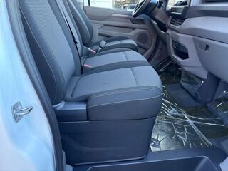Transporter Combi Volkswagen 2025 occasion 33700 M&eacute;rignac