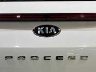 Divers KIA 2020 occasion 33700 M&eacute;rignac