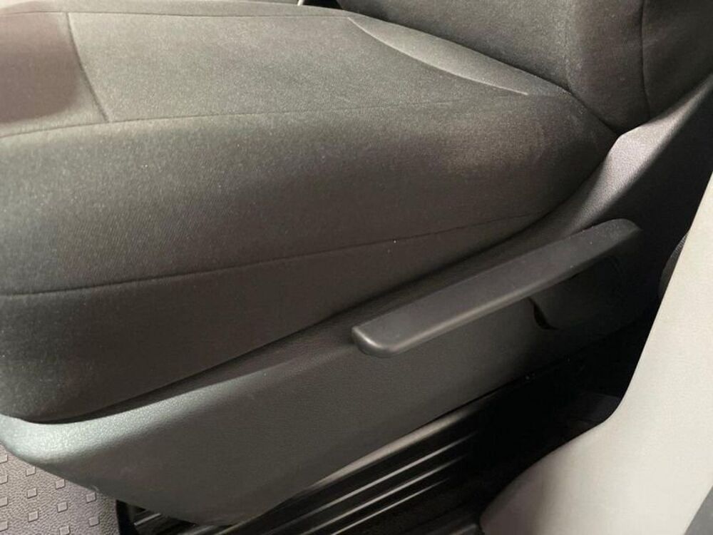 Transporter Combi Volkswagen 2023 occasion 33700 M&eacute;rignac