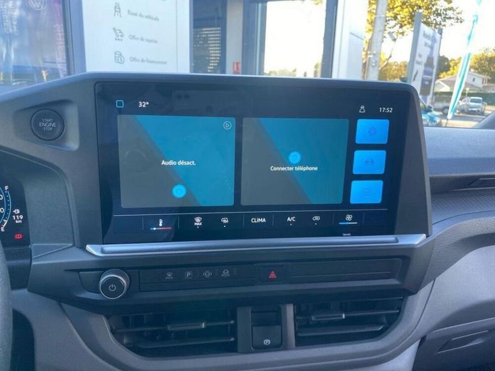 Transporter Combi Volkswagen 2025 occasion 33700 M&eacute;rignac