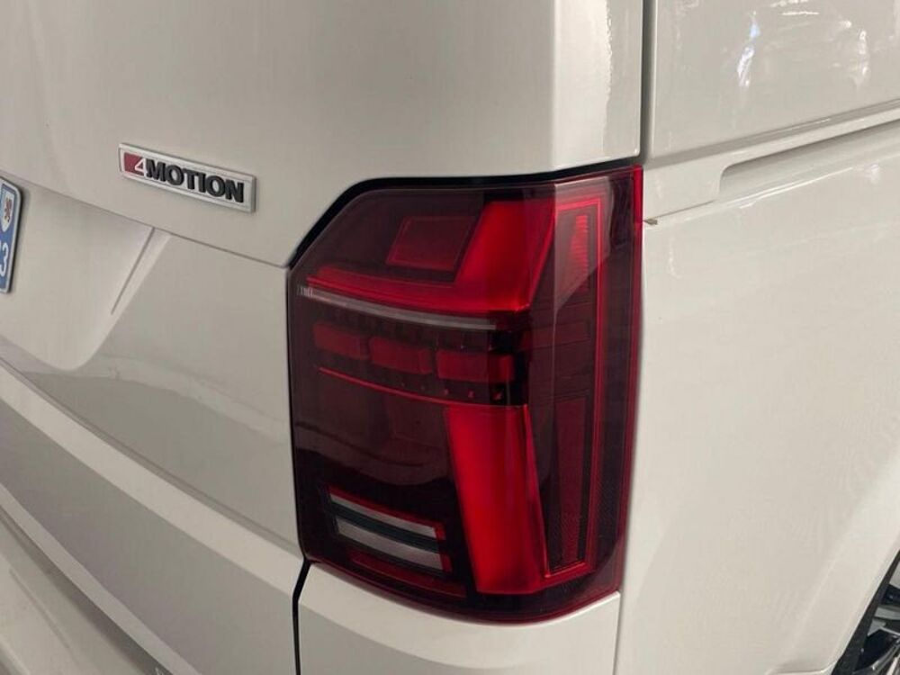 MULTIVAN Volkswagen 2022 occasion 33700 M&eacute;rignac