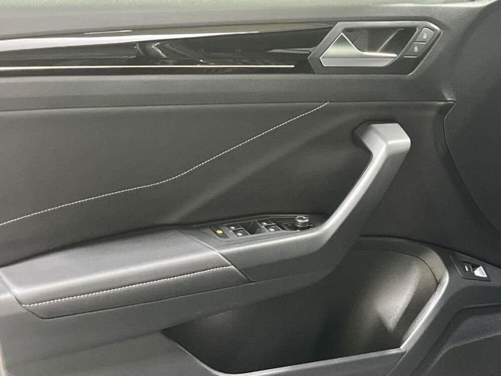 T-ROC Volkswagen 2023 occasion 33700 M&eacute;rignac