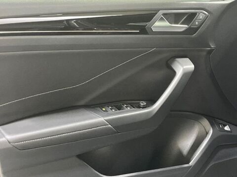 T-ROC Volkswagen 2023 occasion 33700 M&eacute;rignac