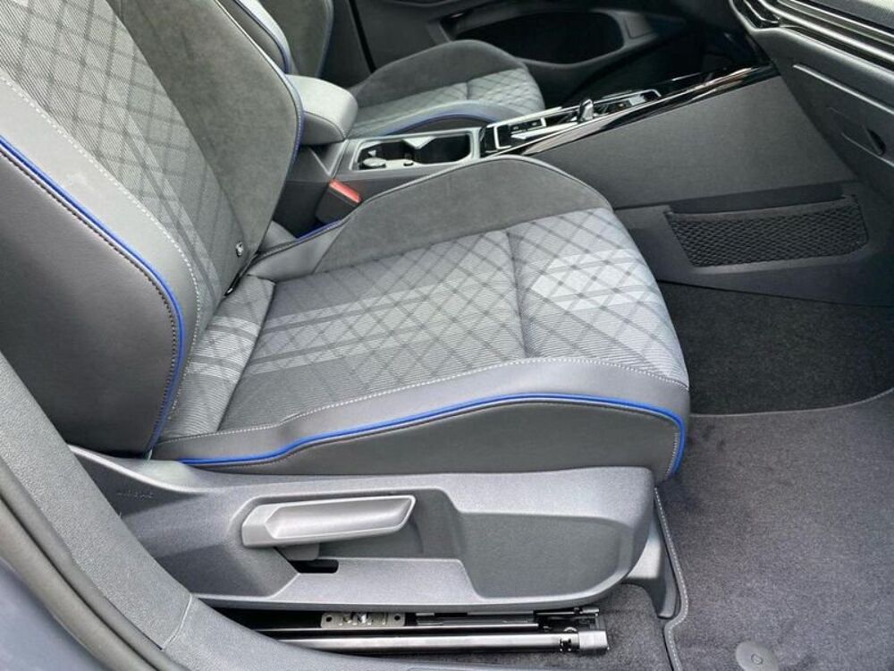 Golf Volkswagen 2026 occasion 33700 M&eacute;rignac