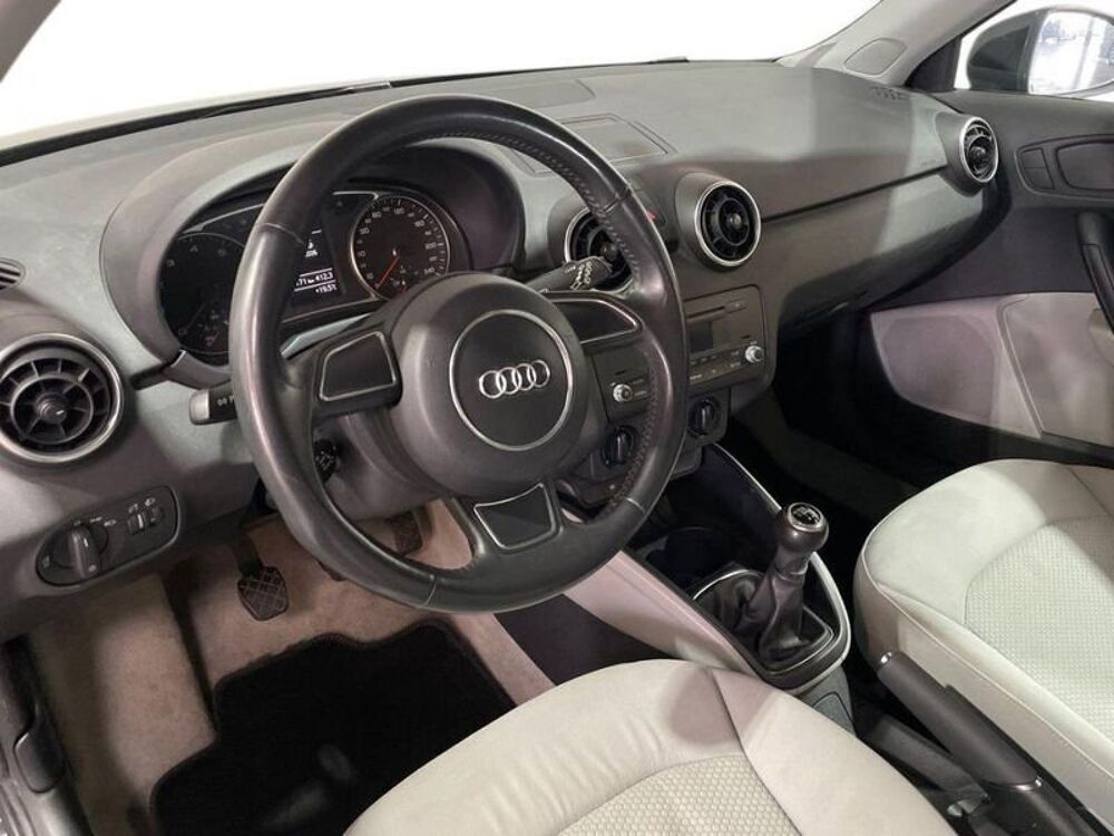 A1 Audi 2011 occasion 33700 M&eacute;rignac