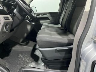 Transporter Combi Volkswagen 2023 occasion 33700 M&eacute;rignac