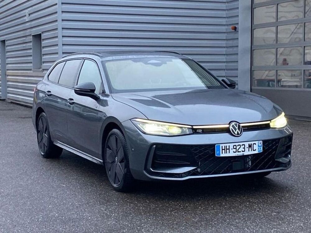 Passat Volkswagen 2025 occasion 33700 M&eacute;rignac