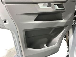 Transporter Combi Volkswagen 2023 occasion 33700 M&eacute;rignac