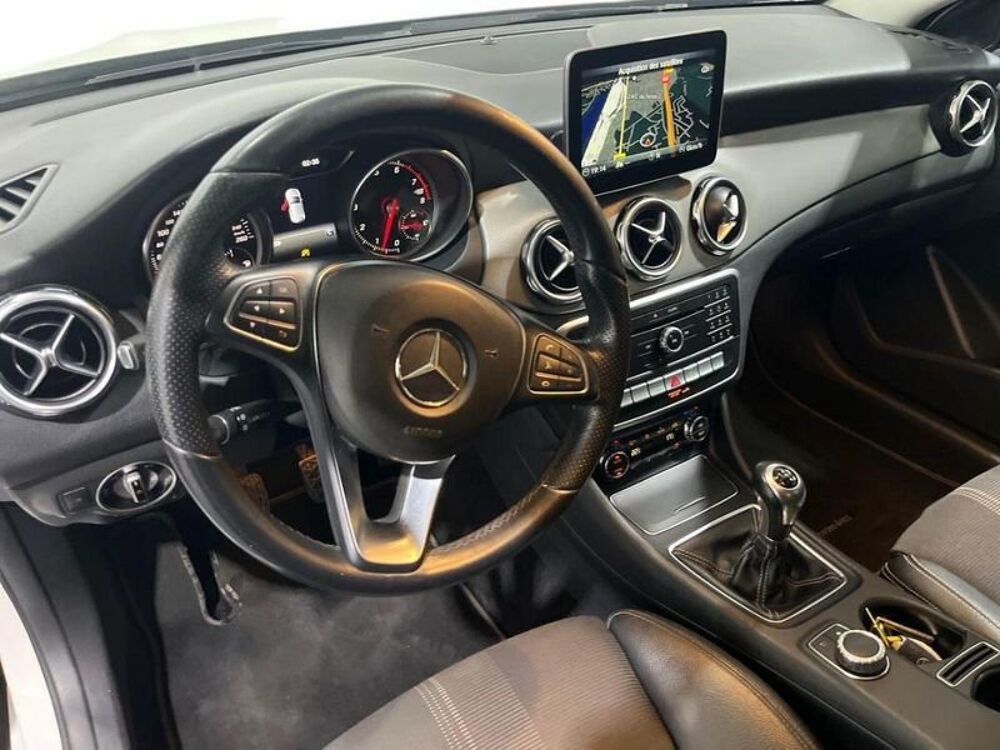 Classe GLA Mercedes-Benz 2019 occasion 33700 M&eacute;rignac