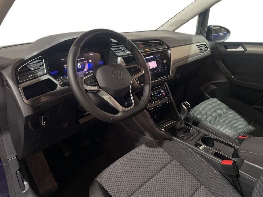 Touran Volkswagen 2025 occasion 33700 M&eacute;rignac