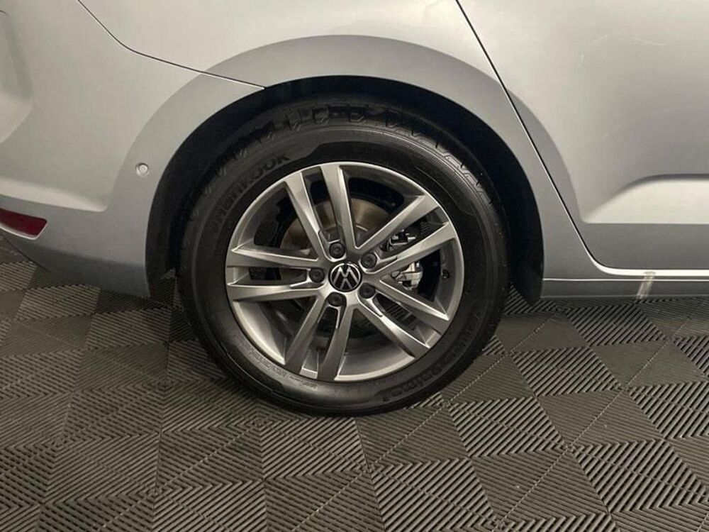 Touran Volkswagen 2025 occasion 33700 M&eacute;rignac