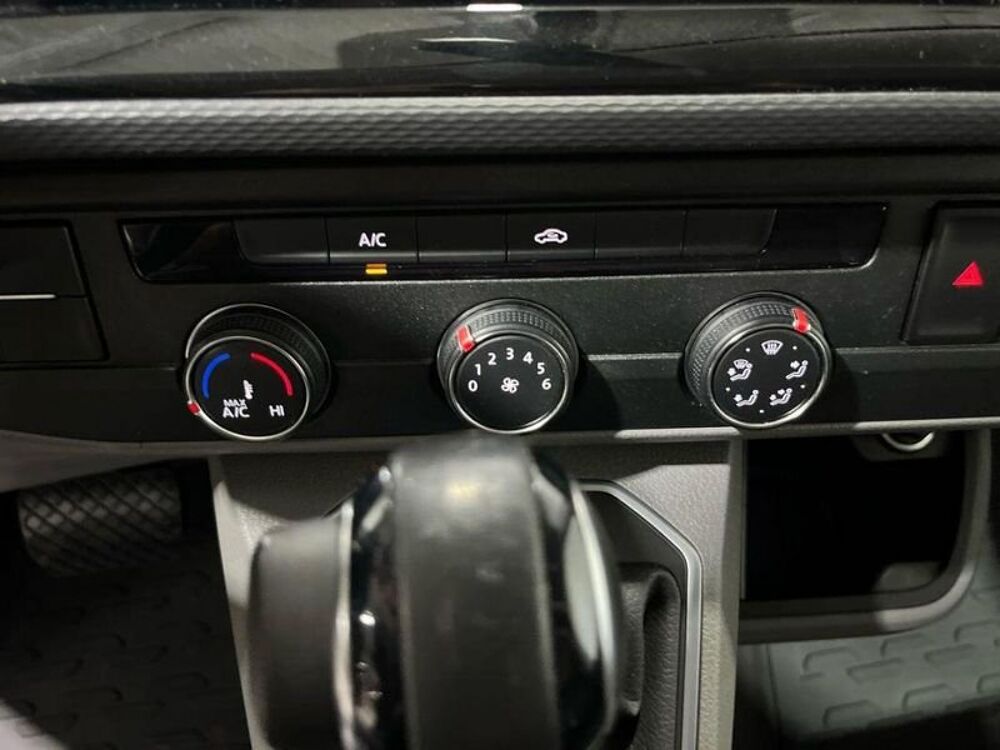 Transporter Combi Volkswagen 2023 occasion 33700 M&eacute;rignac