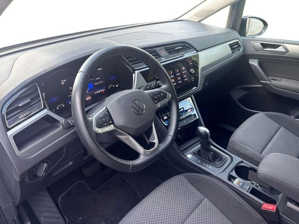 Touran Volkswagen 2024 occasion 33700 M&eacute;rignac