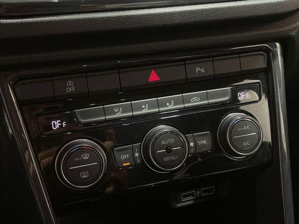 T-ROC Volkswagen 2019 occasion 33700 M&eacute;rignac