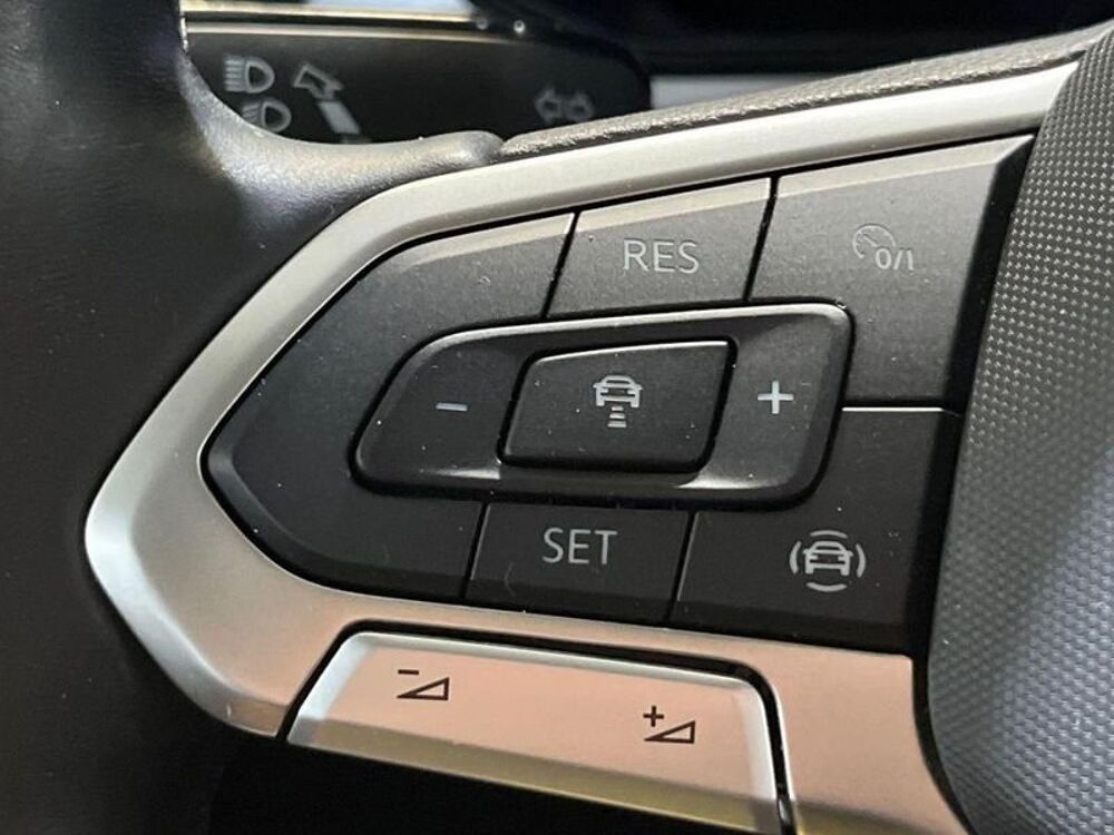 T-ROC Volkswagen 2023 occasion 33700 M&eacute;rignac