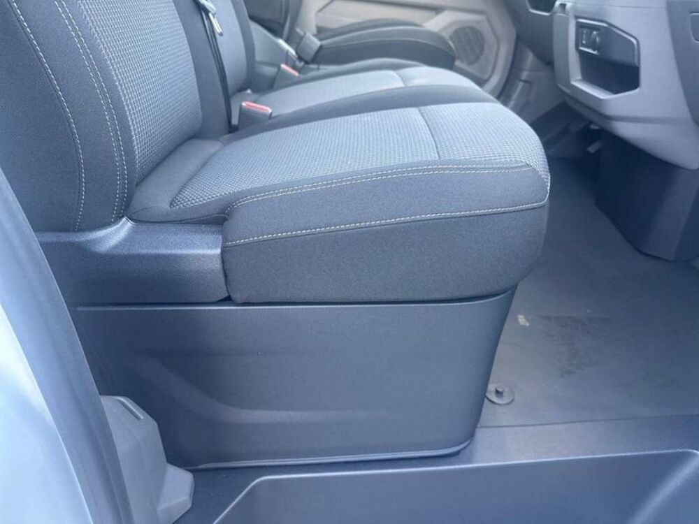 Transporter Combi Volkswagen 2026 occasion 33700 M&eacute;rignac