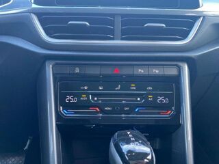 T-ROC Volkswagen 2023 occasion 33700 M&eacute;rignac