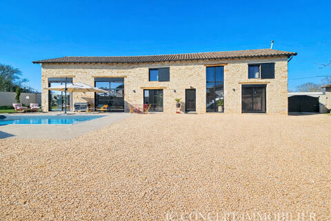   Maison en pierre au calme avec piscine Maison - 7 pi�ce(s) - 184 m�