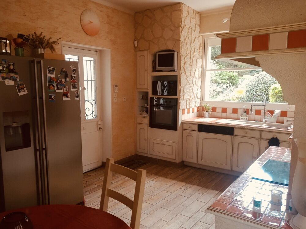 Vente Villa Maison de conte de fées au cœur d'un village thermale Neris les bains