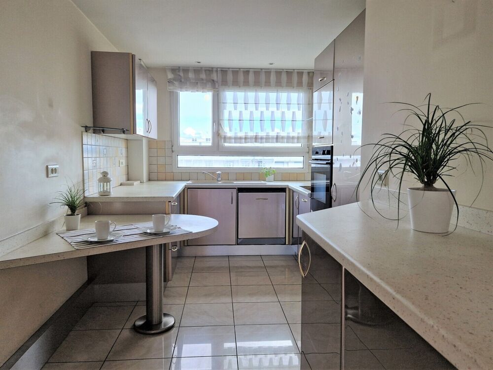 Vente Appartement Bel appartement 5 pièces au dernier étage avec vue exceptionnelle Strasbourg