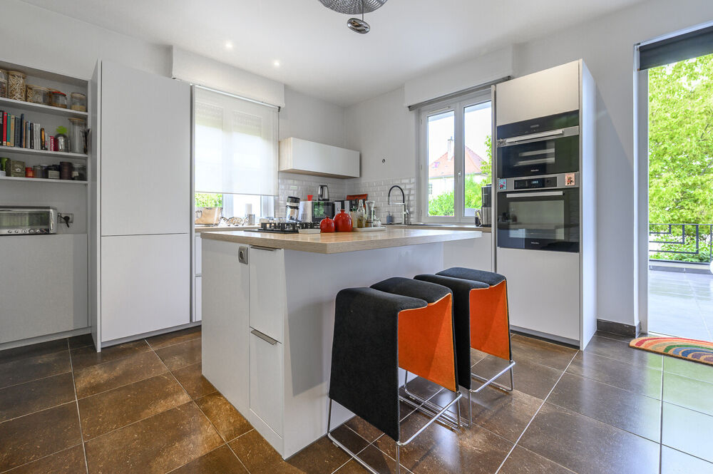 � vendre  Villa Strasbourg (67100)