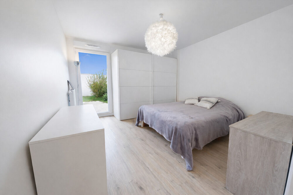 3 pièces rez-de-jardin avec terrasse et jardin  limite Bezons