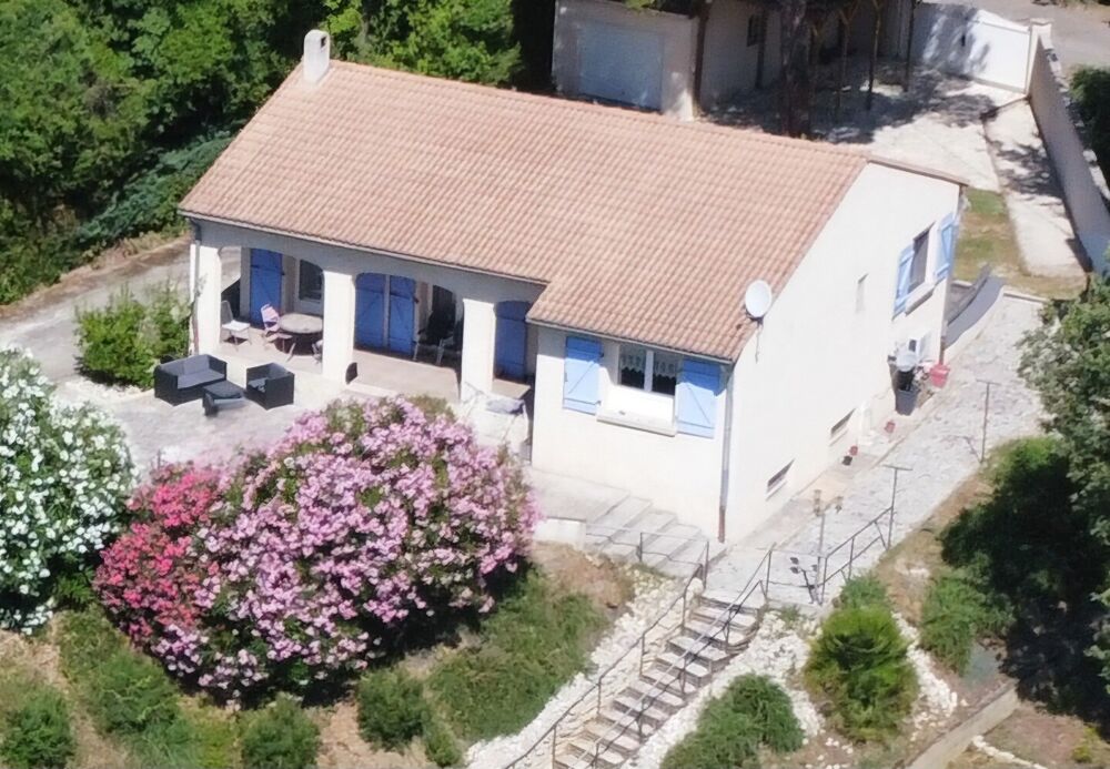 Maison 6 pièces 97 m² · à Viviers · 97 m² · 318 000 €