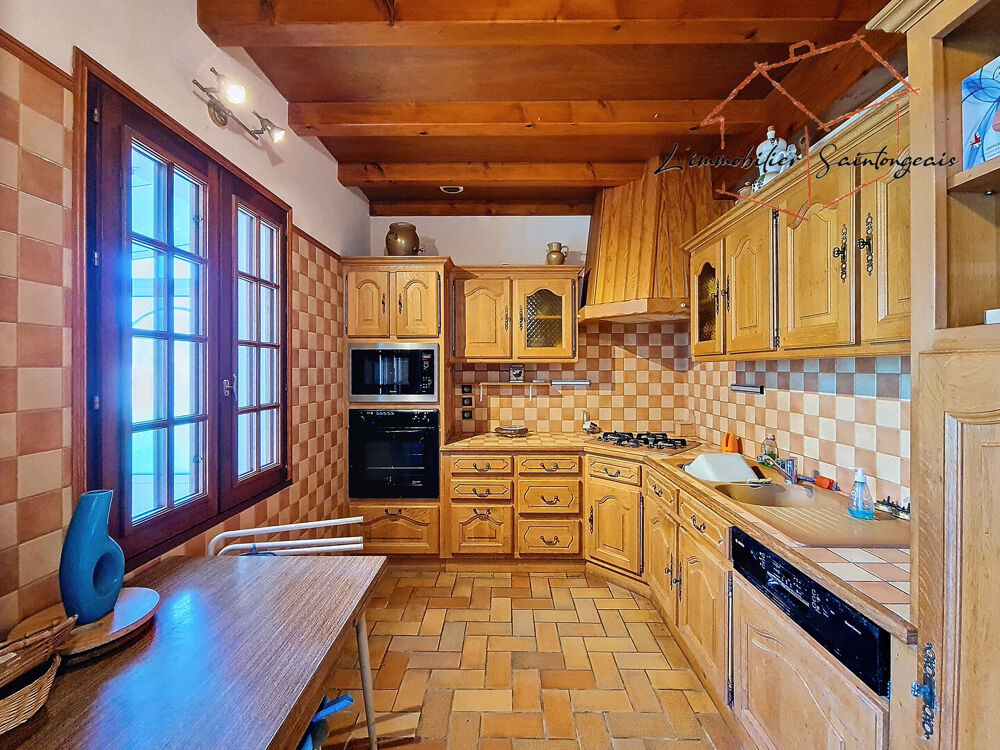 Vente Maison Propriété 8 pièces – 139 m² – Deux maisons – Terrain 5 319 m² Lorignac