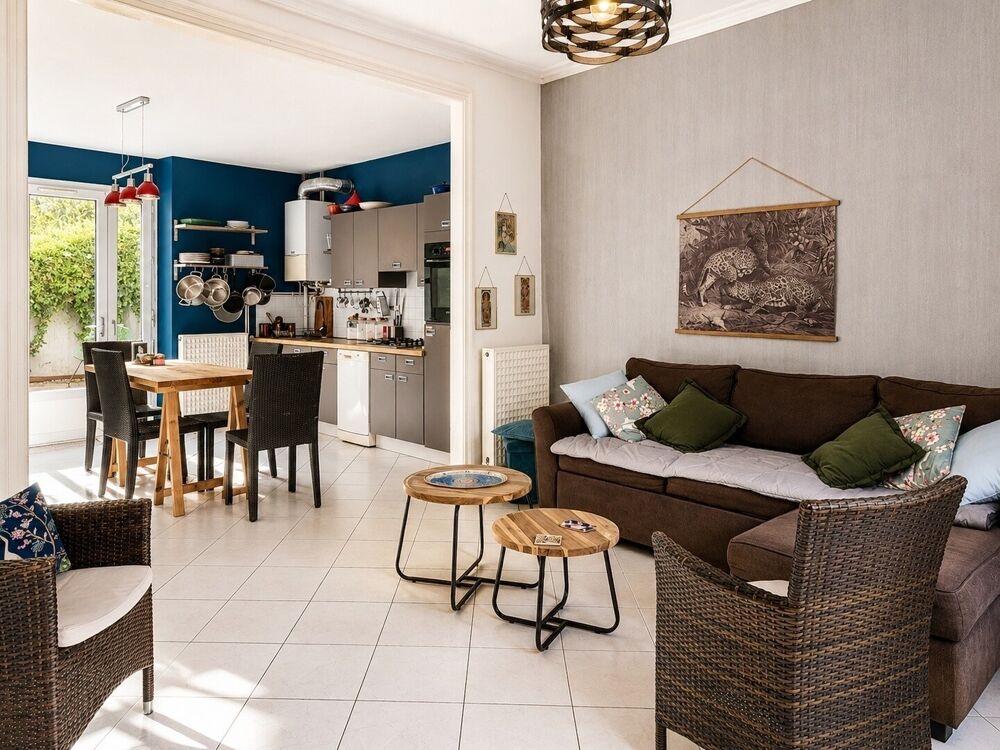 Vente Maison Maison de ville en triplex avec terrasse et jardin – Sans copropriété Reze