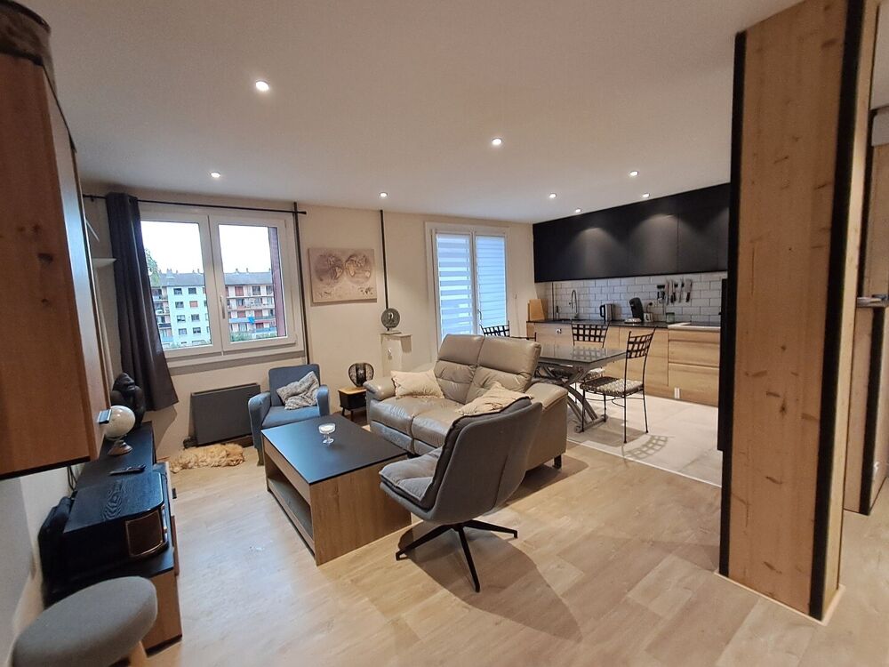 Vente Appartement T3 traversant 65 m²  2 balcons cave  Rumilly Rumilly